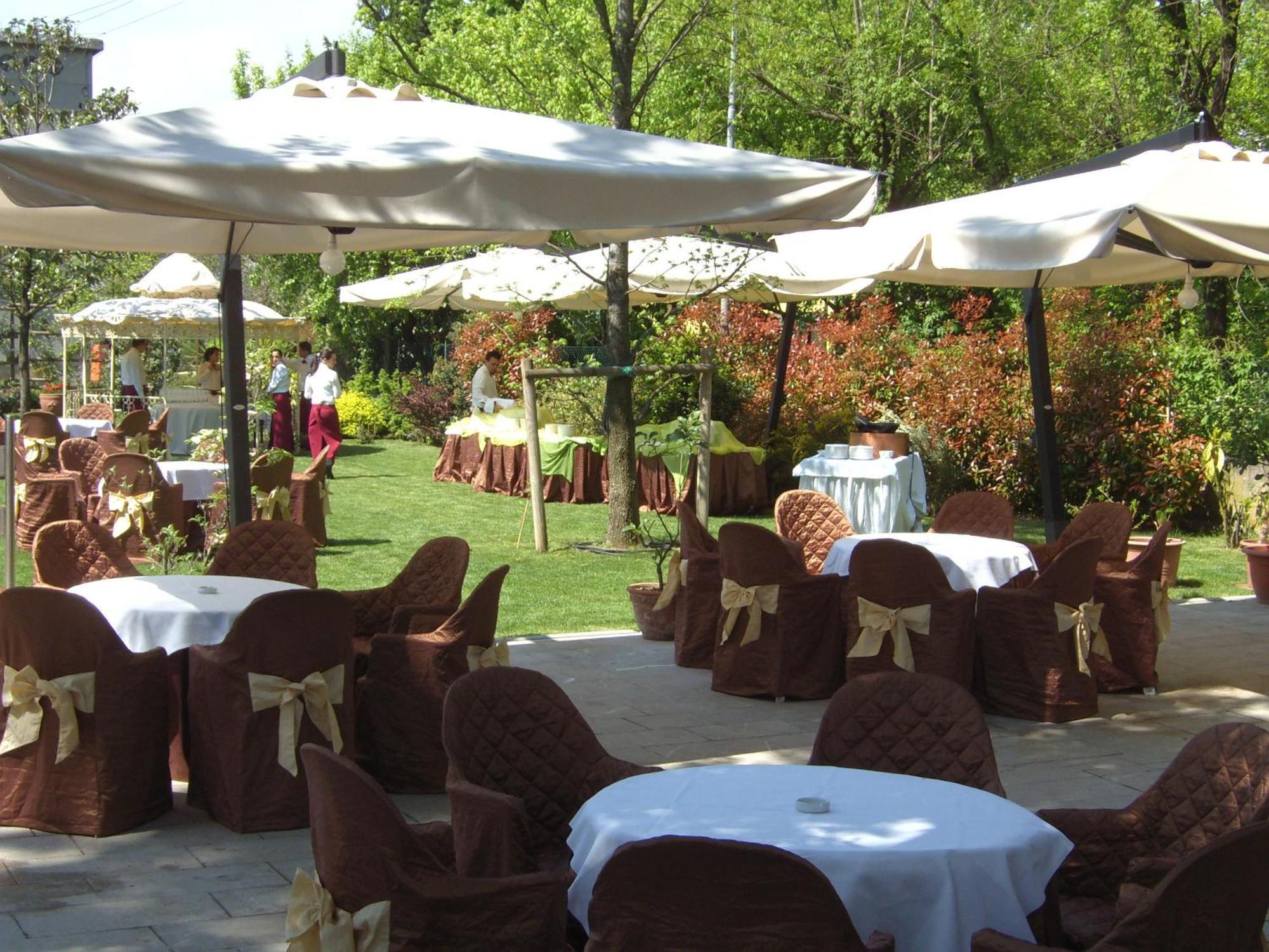 Ca' Delle Rose Hotel Castelfranco Veneto Exterior photo