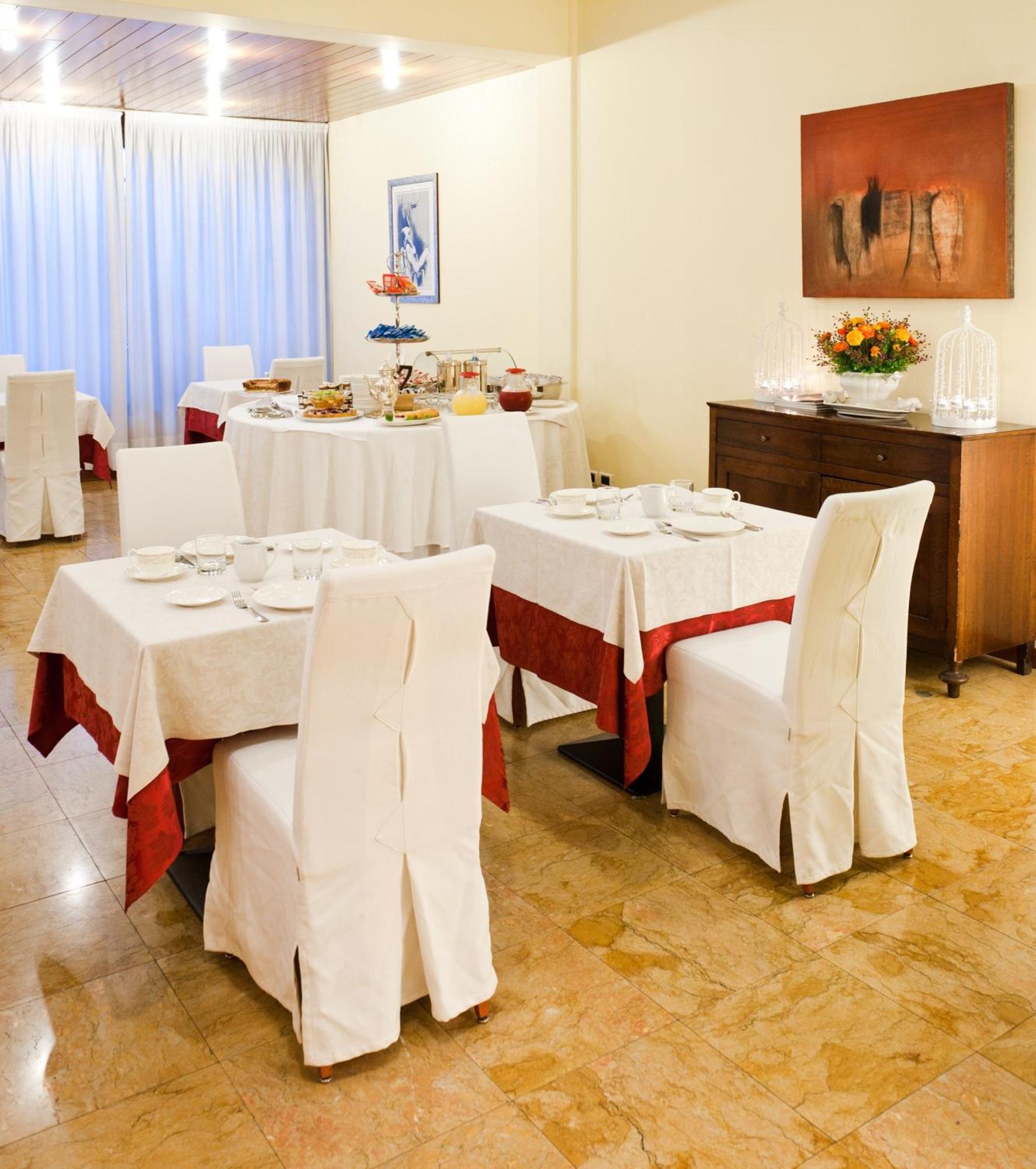 Ca' Delle Rose Hotel Castelfranco Veneto Exterior photo